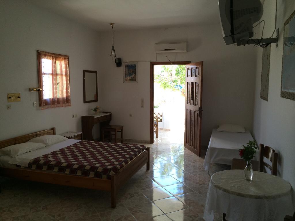 Mihalis Studios Lakki (Karpathos) Quarto foto