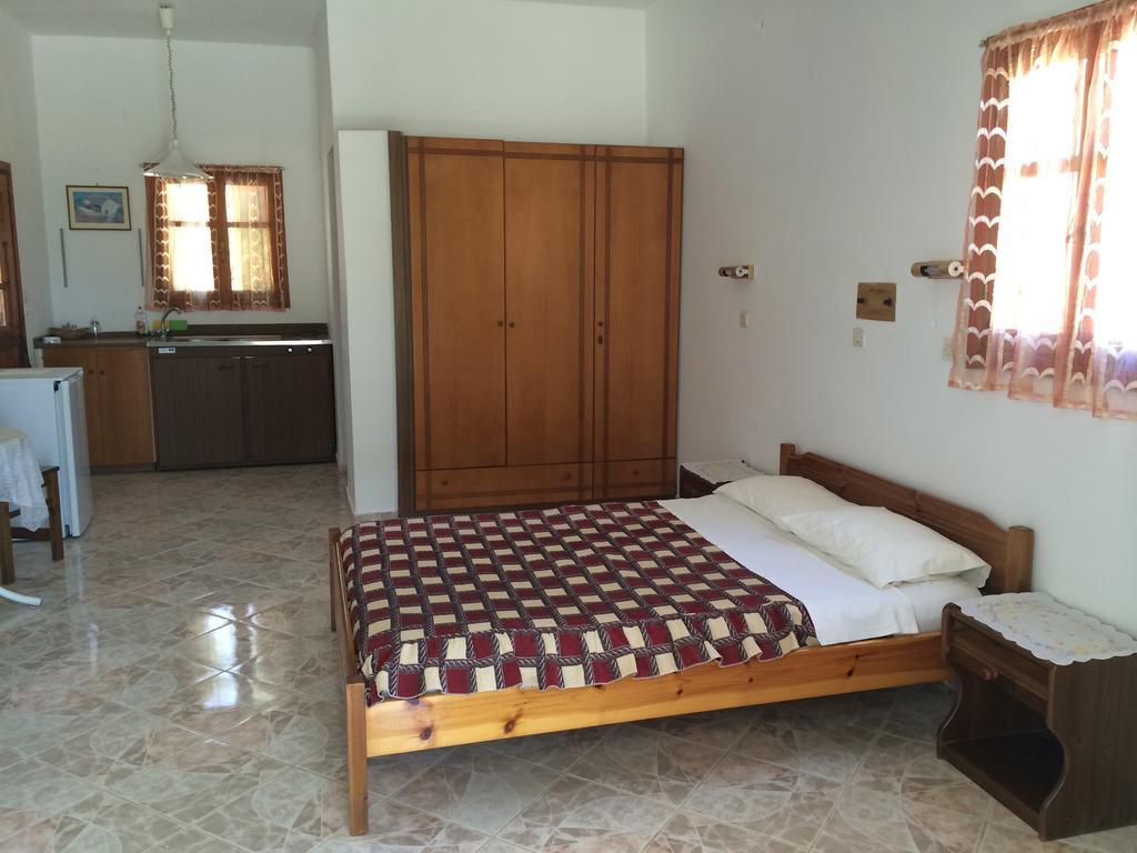 Mihalis Studios Lakki (Karpathos) Quarto foto